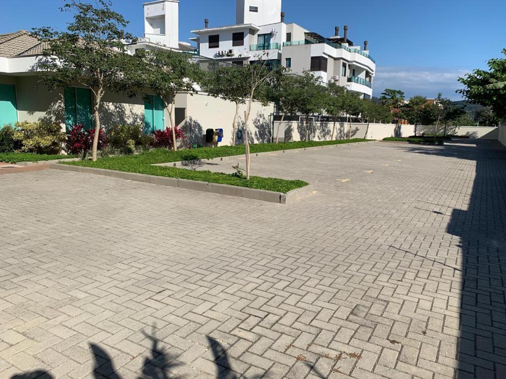 Apartamento de frente para Piscina, com vista para o mar Apartment Florianopolis Bagian luar foto